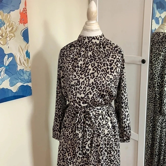 LOFT Silky High Neck Elastic Waist Classic Animal Print Dress - Size 10P - Picture 3 of 12